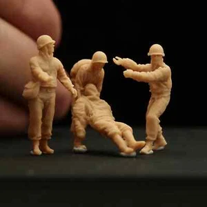 1/48/72 WWII U.S. Army Wounded Warrior Transport 4pcs Person Resin Militarily - Picture 1 of 1