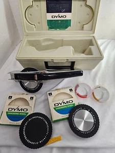 Kit macchina da nastro vintage DYMO 1570 Deluxe con custodia rigida etichettatrice portatile - Foto 1 di 10