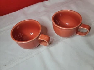 2 Homer Laughlin Fiesta Persimmon Jumbo Soup Mugs 18 Oz RETIRED - Picture 1 of 3