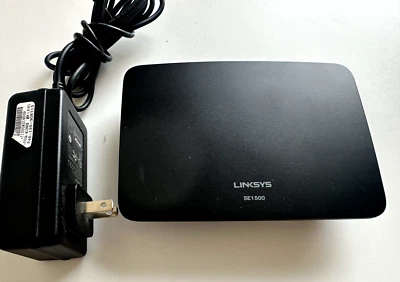 Linksys SE1500 5-Port Ethernet Switch & Power Adapter - Image 1 of 2