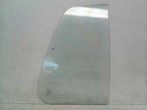 Vidrio de ventilación estacionario trasero para pasajeros para 93-99 Volkswagen Jetta - Imagen 1 de 3