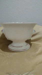 Vintage white ceramic vase - Picture 1 of 7