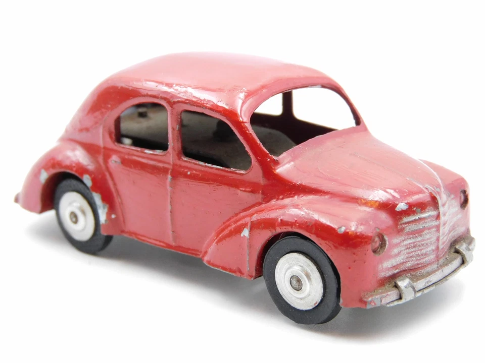 CIJ Europarc Renault 4CV mecanique 1/43 vintage die cast 3/48 model car wind up - Immagine 1 di 4