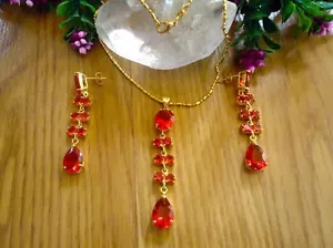CONJUNTO DE COLLAR,COLGANTE Y,PENDIENTES,ORO AMARILLO CON ROJO RUBÍ - Imagen 1 de 1