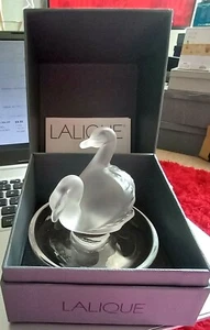 LALIQUE CRYSTAL DOUBLE SWANS RING TRAY BOXED -OUTSTANDING - Picture 1 of 8