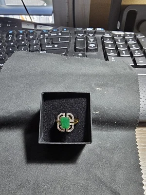 Gorgeous Ladies Emerald And Topez Ring - Image 1 of 4