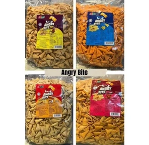 Angry Bite Corn Shape Snack / Snek Bites - HALAL - 1 KG - SPEDIZIONE ESPRESSA GRATUITA - Foto 1 di 7