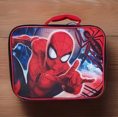 Fiambrera aislada Bioworld Boys Spider-man sin BPA Marvel regreso al cole Foto 1 de 3