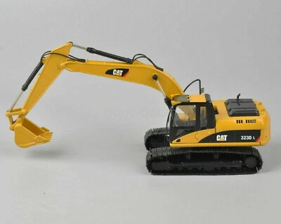 Norscot Caterpillar Cat 323D L Hydraulic Excavator 1/50 DieCast 55215 New in Box - Image 1 of 4