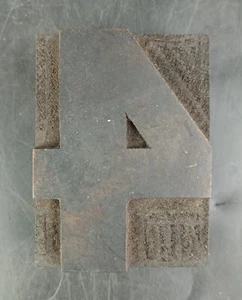 NUMBER 4 FOUR Vtg Wood & Metal Letterpress Print Type Printers Block Cut 2.5" - Picture 1 of 9
