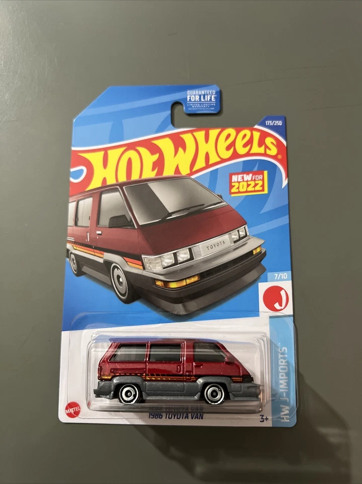 Hot Wheels 2022 1986 rojo Toyota furgoneta retro HW J-Imports Foto 1 de 1