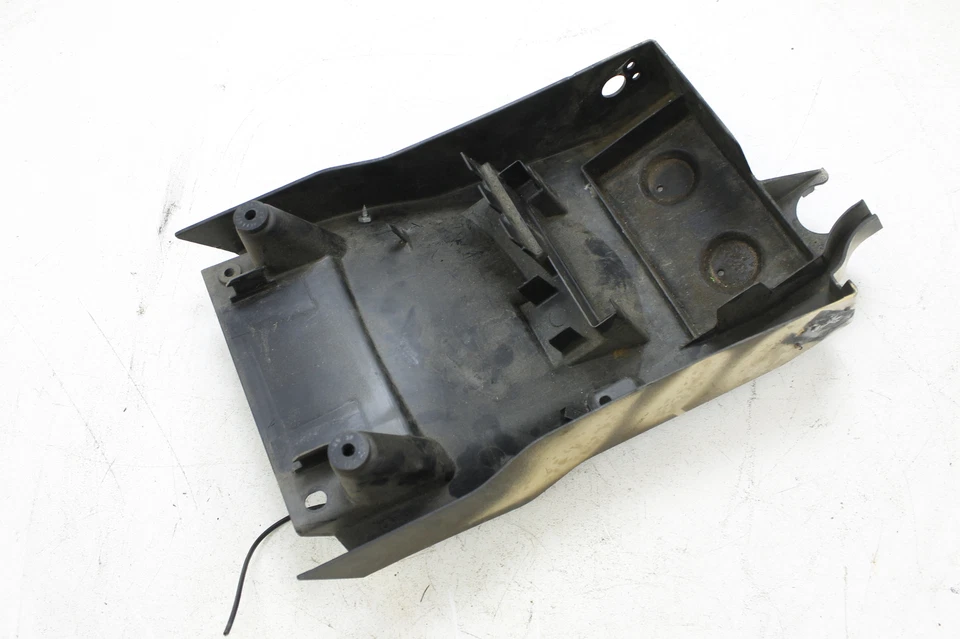 KAWASAKI 2003 2004 NINJA ZX6R 2003 ZX6RR BANDEJA TRASERA TRASERA BATERÍA INFERIOR Foto 1 de 4