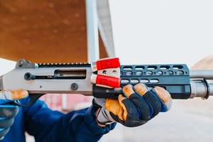 Benelli M4 Tactical Matchsaver / Spare Shell Holder - Picture 1 of 7