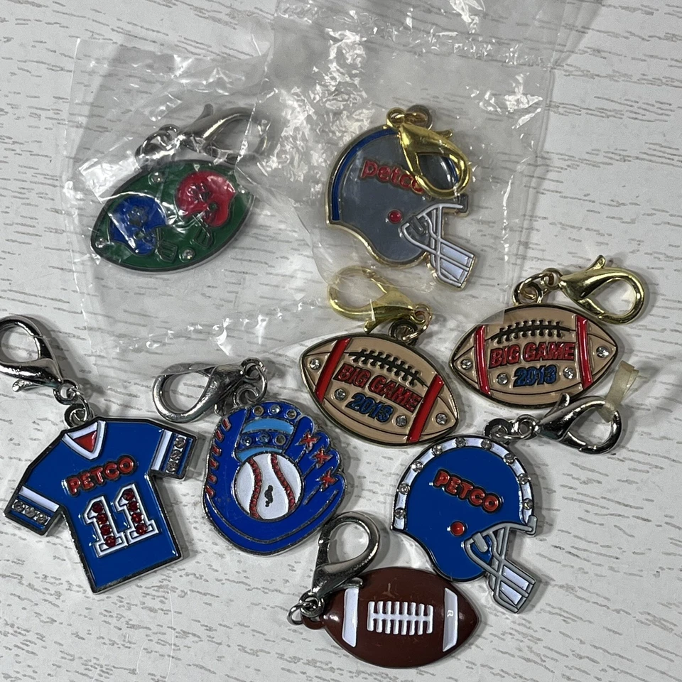 8 PETCO Perro Gato Mascota Collar Dijes Etiqueta Llavero Deportes Fútbol Esmalte Bling Foto 1 de 4