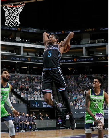 De'Aaron Fox Sacramento Kings Unsigned Dunk vs Minnesota Timberwolves Cover