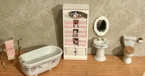 White & Floral Porcelain BATHROOM SET 8 Pieces Dollhouse Furniture 1:12 VTG - Photo 1/14