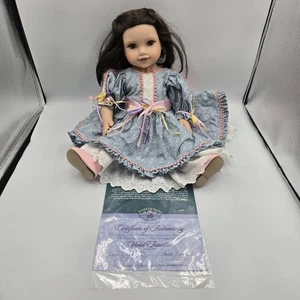 Bambola 18,75" A Life Of Faith VIOLET Travilla, Meet Outfit Set, Mission City Press - Foto 1 di 13