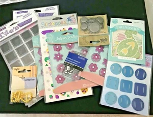 Paquete de adornos para álbumes de recortes diarios basura tarjetas o artesanía 12 elementos - Imagen 1 de 4