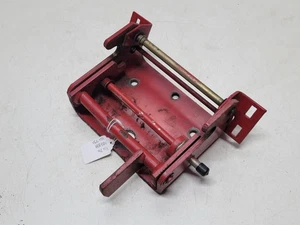 WHEEL HORSE 314-8 ATTACHMENT HTICH FRONT 101711 105859 101751 - Picture 1 of 8