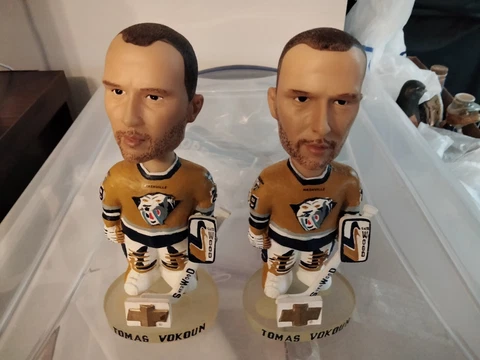 2003-2004 NHL  Nashville Predators Tomas Vokoun bobblehead - NO BOX !!! Cover