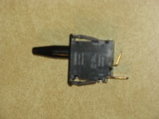 Rheem Weather King Furnace 10 Amp Door Switch 42-22692-02 TESTED 