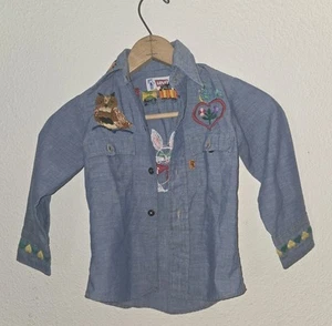 Vintage Levi's 1970s Children's Button Down Denim Shirt Hand Embroidered Size 4 - Picture 1 of 11