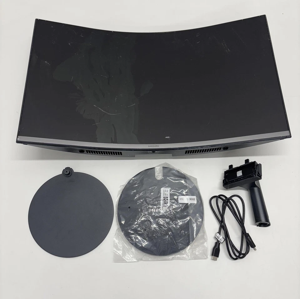 SAMSUNG 32-inch T55 Series - 1000R Curved Monitor: 75Hz, 4ms (Damaged Screen) - Image 1 of 4