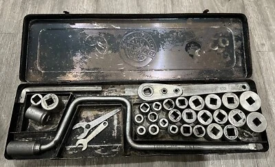 Vintage Duro Metal Products Large Drive Socket Set Chicago 672 Ratchet 651 Crank - Image 1 of 4