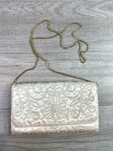 Vintage La Regale Beaded Shoulder Purse Cream W/Gold Tone Chain - Picture 1 of 8