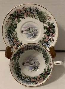 Paragon Bone China SEASONAL GREETINGS Winter Snow Christmas Teacup & Saucer - Picture 1 of 10