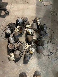 MOPAR WIPER MOTOR LOT 10 UNITS MOSTS 68 AND PRIOR 1 NEWER STYLE FOR PARTS RESTOR - Picture 1 of 17