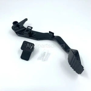 Audi TT Mk1 Clutch Pedal With Clips (RHD) 1J2721319C - Picture 1 of 3