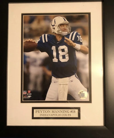 Peyton Manning/Indianapolis Colts Memorabilia Bundle: Figure, Photo, & More Cover