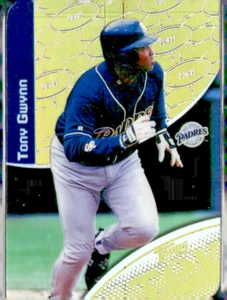2000 TOPPS TEK GOLD DIE-CUT REFRACTOR #27 TONY GWYNN PATTERN 6 SP #04/10 - Picture 1 of 2