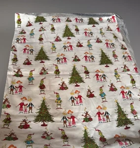 Robert Kaufman “How The Grinch Stole Christmas” Fabric Kaufman (32’Lx44’W’) - Picture 1 of 7
