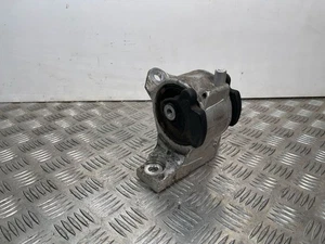 Honda Insight 2009 Petrol / electricity 65kW Engine mount bracket TM8 LIQ11982 - Picture 1 of 12