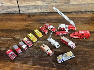 Konvolut 15 Feuerwehrautos Corgi, Matchbox und Road Champs in gutem Zustand - Bild 1 von 24