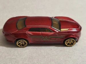 2017 Hot Wheels DC JUSTICE LEAGUE Wonder Woman Ryura LX Car from 5 pk C140B - Picture 1 of 9