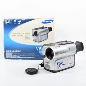 Samsung VP-W70U Camcorder Analogue Video Camera 8mm Video8 Playback - BOXED! - Picture 1 of 10
