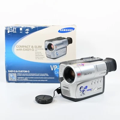 Samsung VP-W70U Camcorder Analogue Video Camera 8mm Video8 Playback - BOXED! - Image 1 of 4