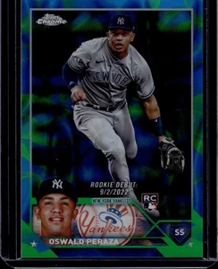 2023 Topps Chrome Update Oswald Peraza debut novato lámpara refractor/125 - Imagen 1 de 2