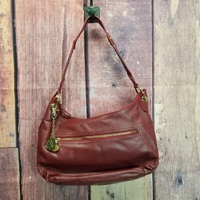 Bolsa de mão Isaac Mizrahi couro pebbled vivo berloque vermelho - Imagem 1 de 4