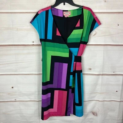 Vestido Phoebe Couture para mujer mediano geométrico envolvente sintético cuello en V manga corta tejido Foto 1 de 4