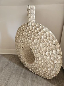 Vase aus Muscheln Dekoration - Bild 1 von 4
