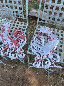 Enorme set 2 galli vintage in fusione di alluminio da appendere a parete neri alti circa 20" - Foto 1 di 11