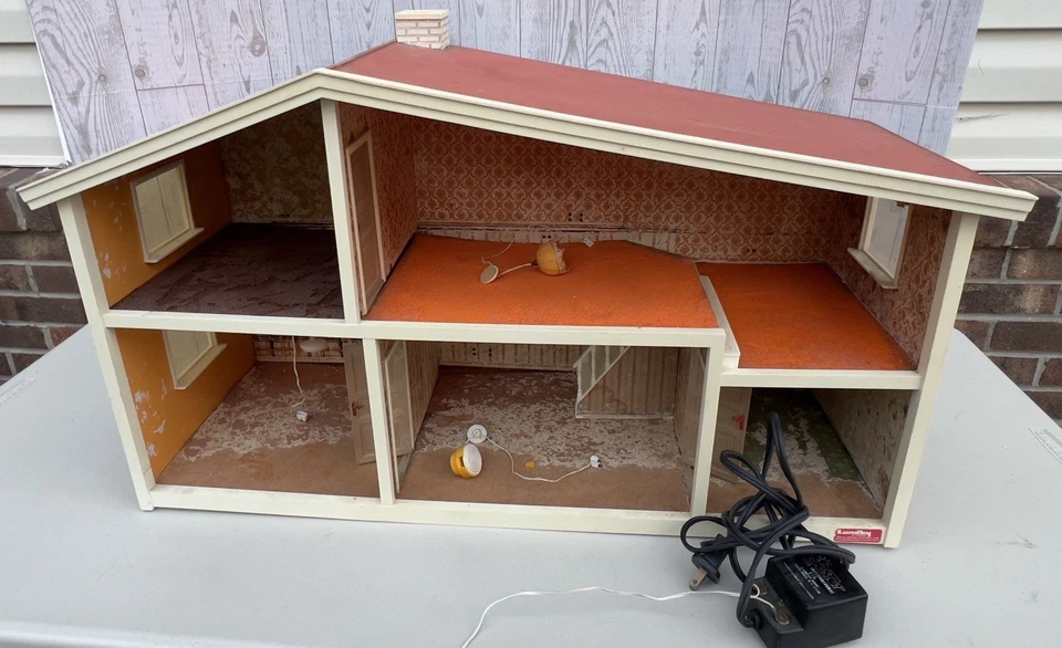 CASA DE MUÑECAS VINTAGE AÑOS 60 MCM LUNDBY OF SWEDEN PARA PERSONALIZAR Y RESTAURAR LOOK Foto 1 de 4