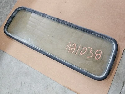 2018 Hino 195 Used OEM Original Cabin Cab Back Glass Shipped - Image 1 of 4