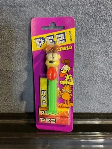Pez Odie, Mint on Euro Garfield Card - Picture 1 of 2