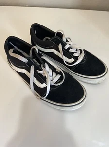 VANS Off The Wall Black White Skate Low Top Youth Size 3.5 Shoes Sneaker - Picture 1 of 6