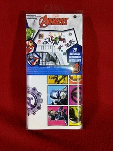 26 calcomanías de pared Marvel Avengers nuevas en caja - Imagen 1 de 6